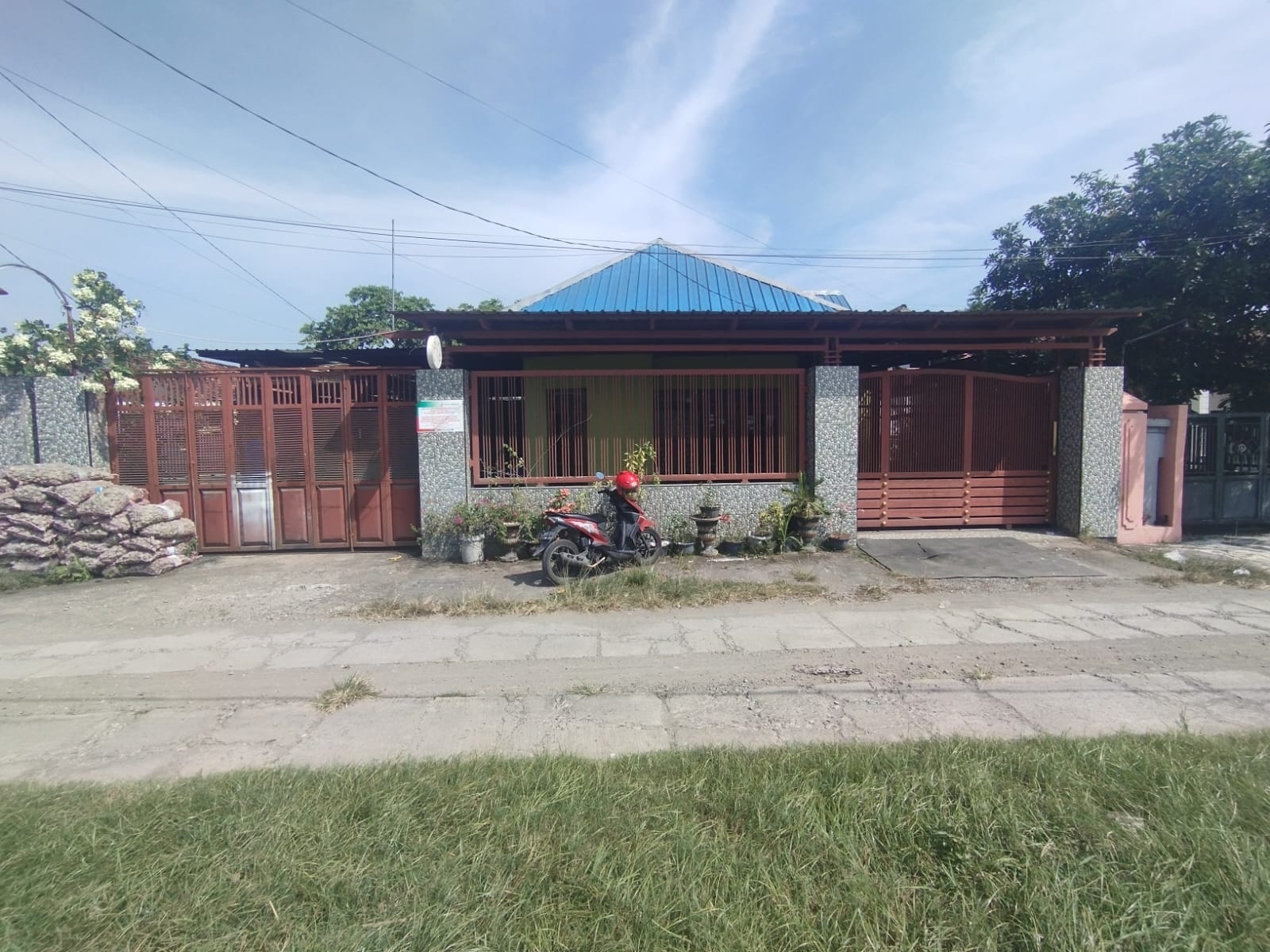 Rumah Luas di Sumberagung Perak
