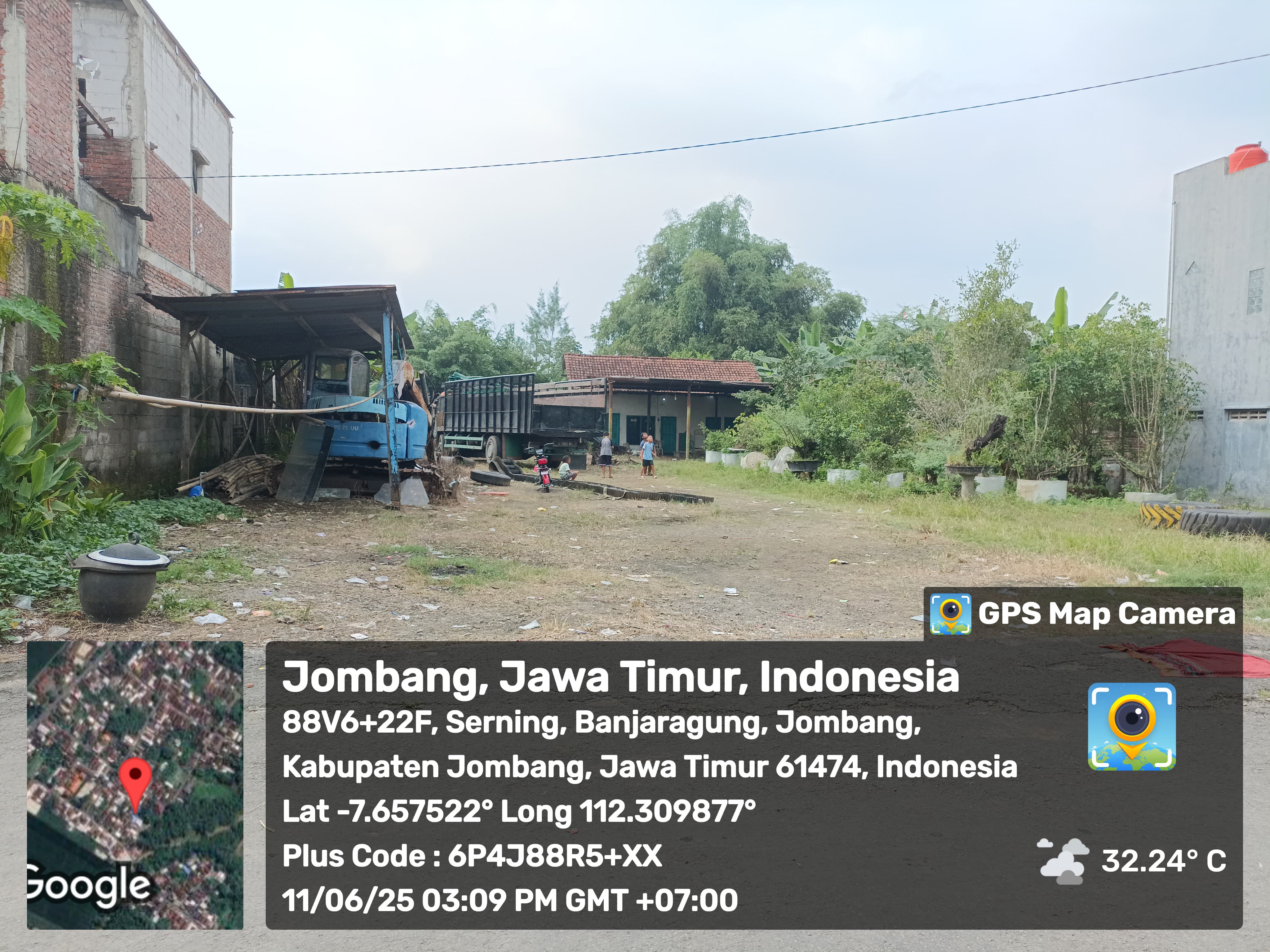 Rumah Siap Huni Beserta Tanah Produktif di Bareng