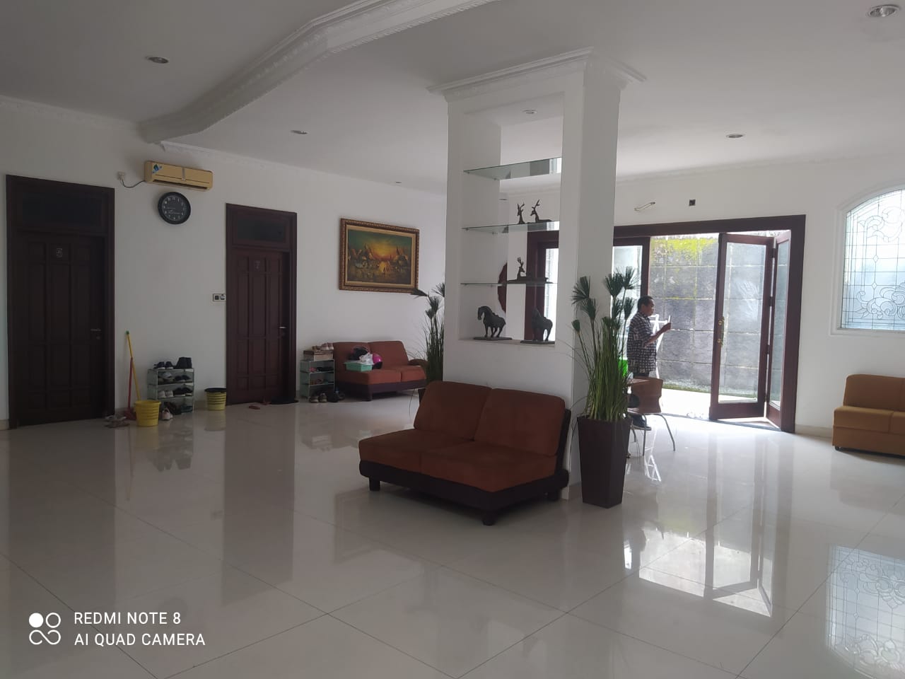 Rumah Mewah di Wonocolo, Surabaya