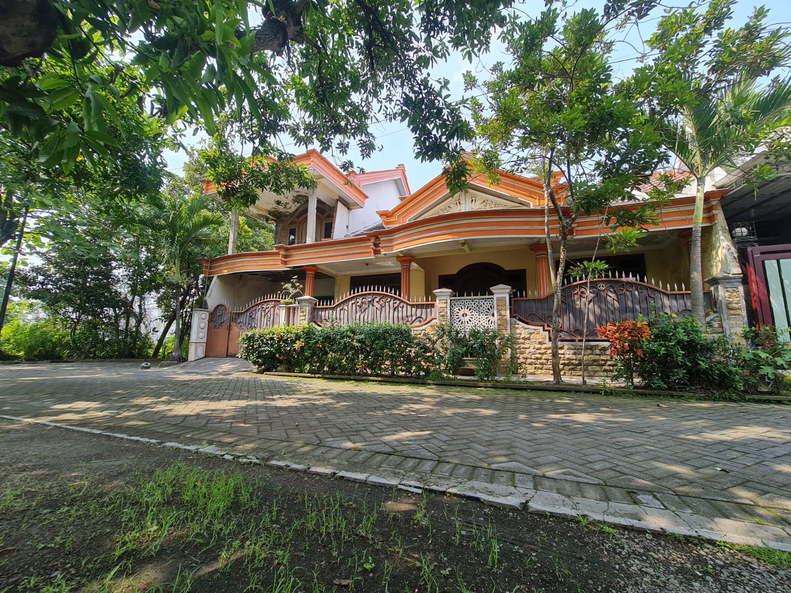Rumah Hunian Mewah dan Luas di Mancilan