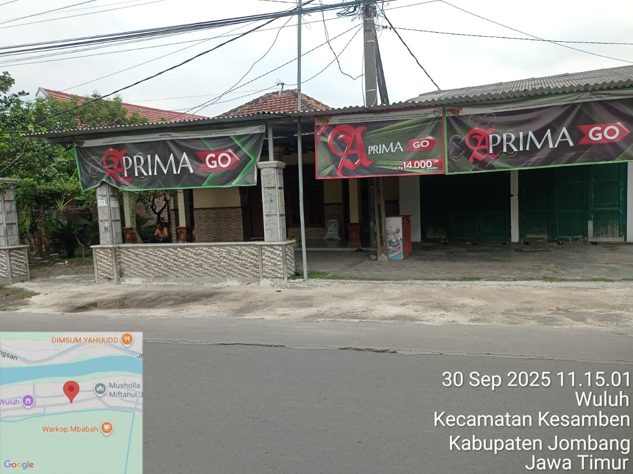 Rumah Pinggir Jalan Utama Kesamben