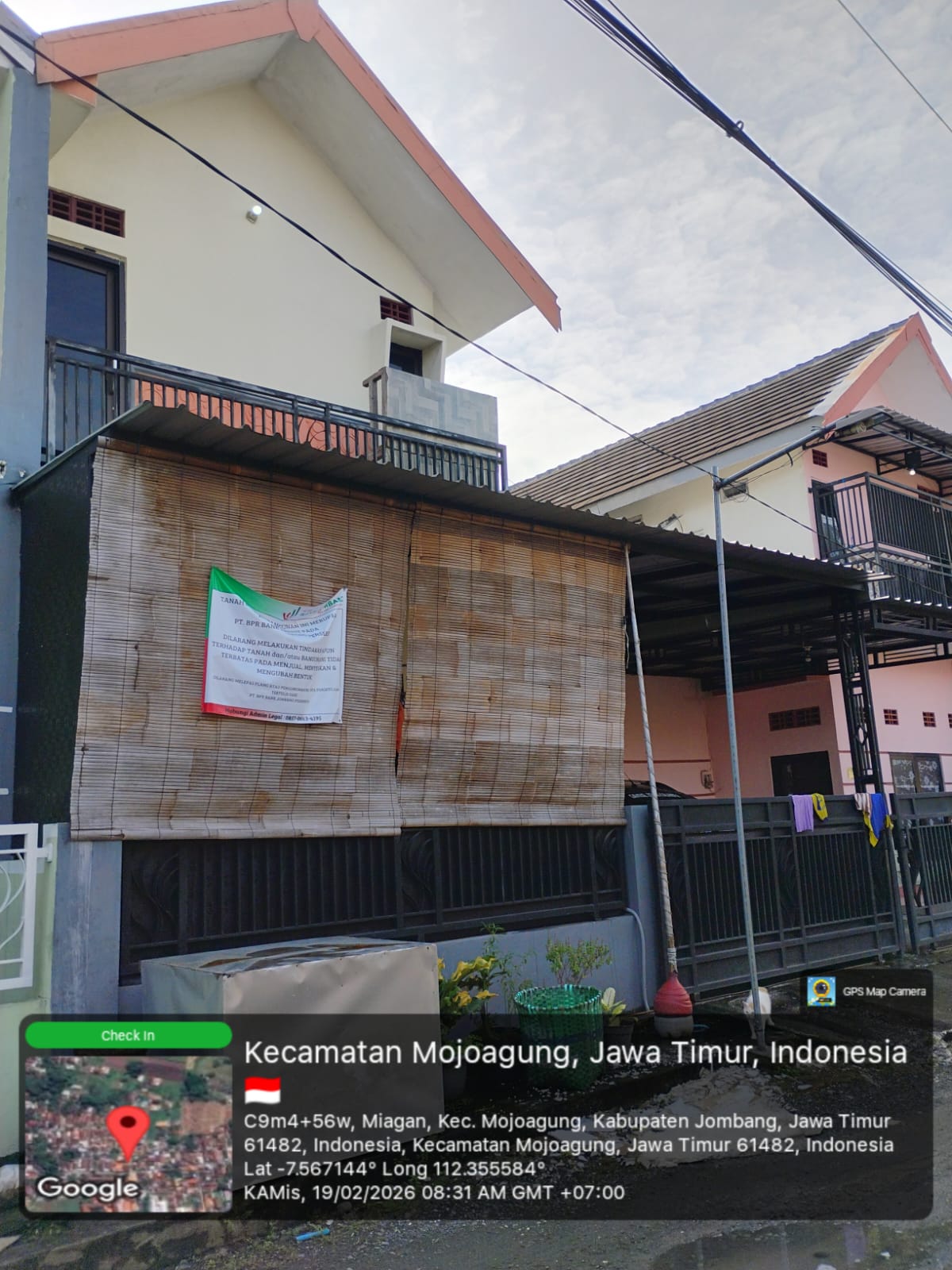 Rumah Dua Tingkat di Desa Miagan Mojoagung