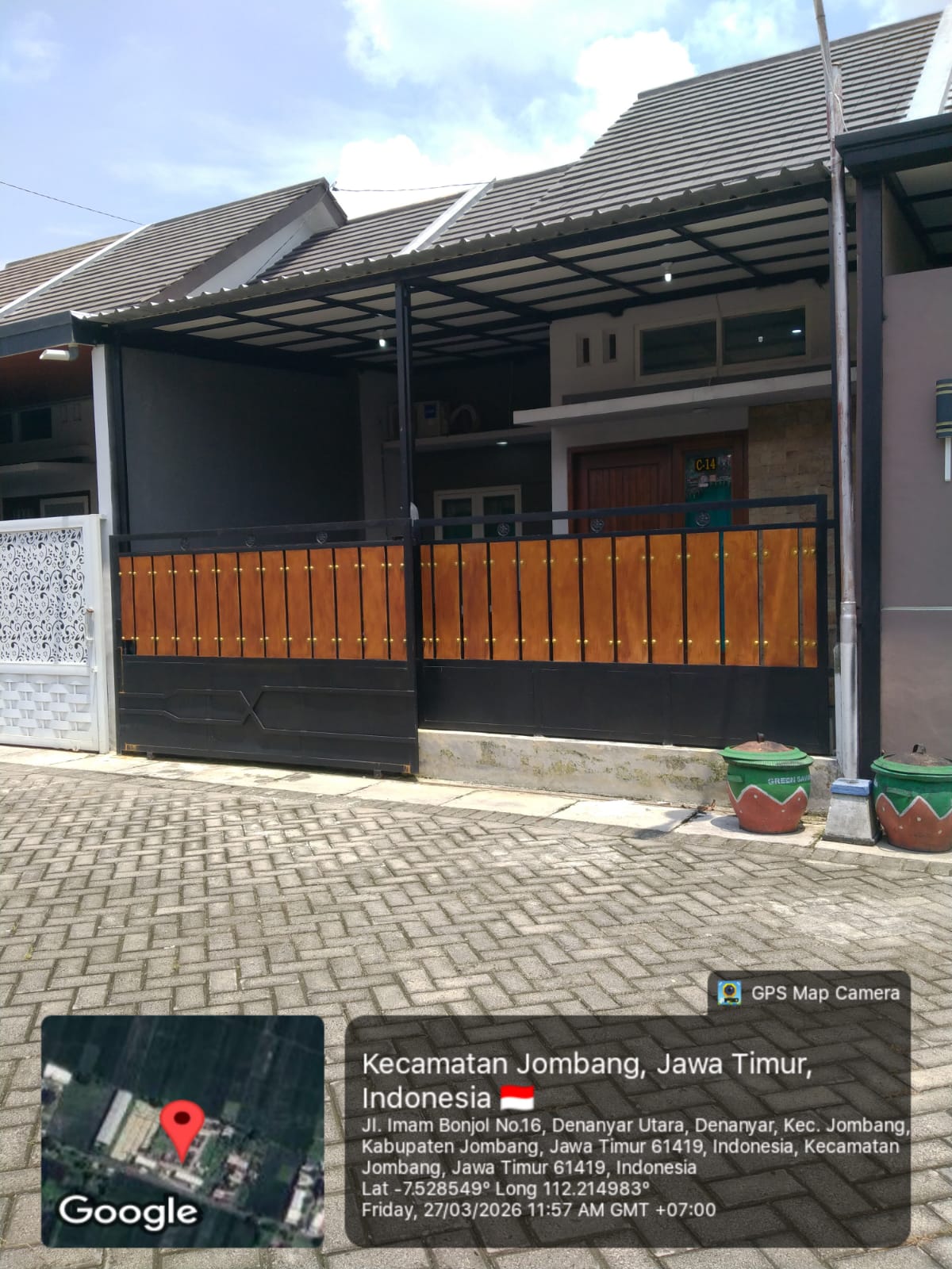 Rumah Mewah di Green Savana Jombang