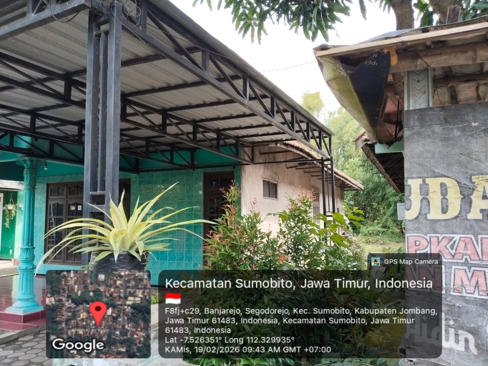 Rumah asri DI segodorejo sumobito